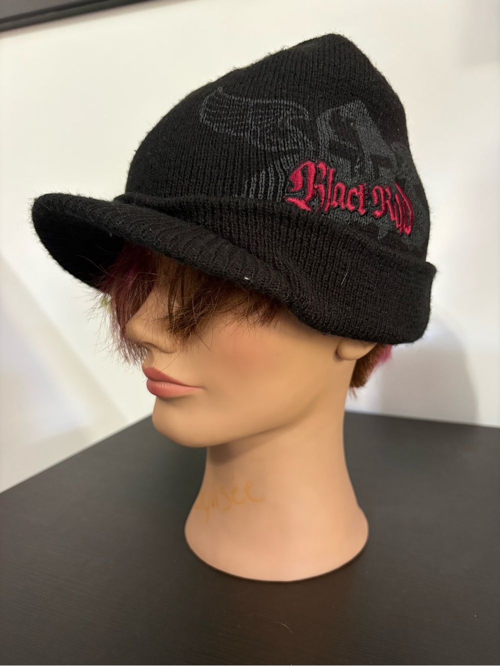 Y2K Black Rivet visor beanie